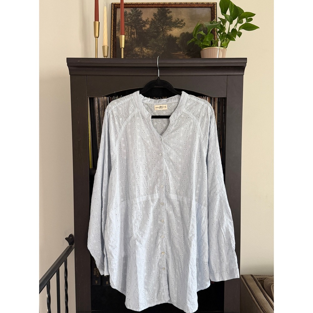 Natural Life Eyelet Button Down XL Light Blue Cotton Boho Coastal Grandmother
